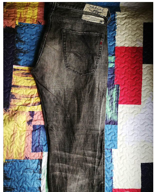 意大利三大牛仔裤品牌对比贴 Armani Jeans、Replay、Diesel 意大利三大牛仔裤品牌对比贴 Armani Jeans、Replay、Diesel