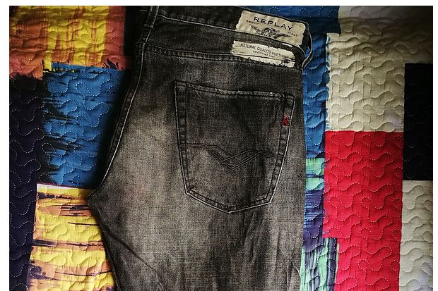 意大利三大牛仔裤品牌对比贴 Armani Jeans、Replay、Diesel-3