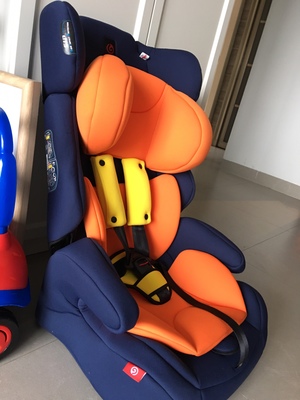 感恩旅行者儿童安全座椅怎么样？小孩子愿意坐么？