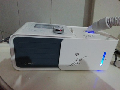 鱼跃YH-560全自动呼吸机好不好用？睡觉打呼用着能缓解么？
