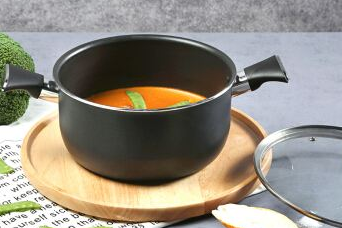 拉歌蒂尼煲汤锅和双立人比较哪个好？-1