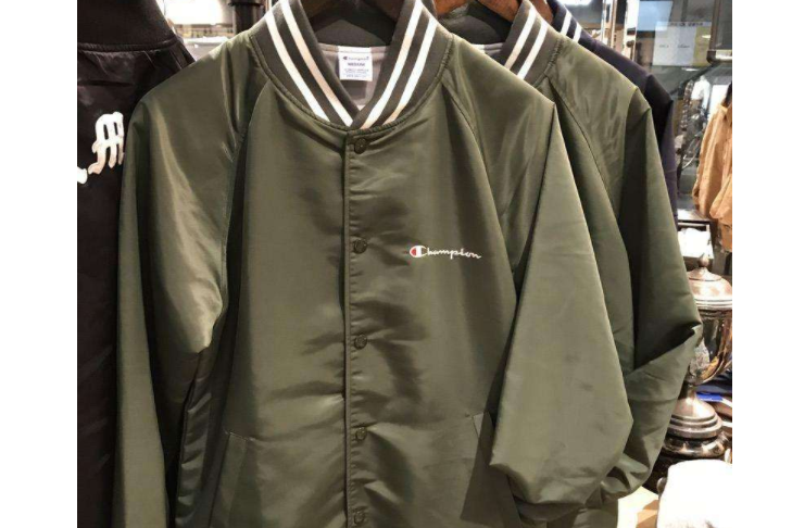 女装新款外套推荐?champion 军绿色男朋友外套穿着舒服吗? 女装新款外套推荐?champion 军绿色男朋友外套穿着舒服吗?