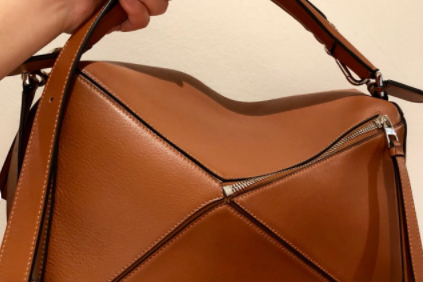 loewe puzzle女式包性价比高不高?男生能不能背? loewe puzzle女式包性价比高不高?男生能不能背?