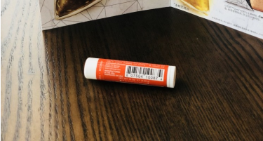 迪奥唇膏和加州芒果唇膏哪个好?哪个性价比高? 迪奥唇膏和加州芒果唇膏哪个好?哪个性价比高?