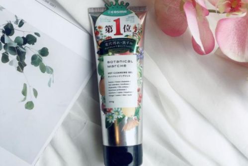 植物园卸妆啫喱含酒精吗?清洁力强不强? 植物园卸妆啫喱含酒精吗?清洁力强不强?
