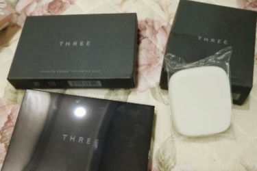 three的分时段粉饼怎么样?粉质如何? three的分时段粉饼怎么样?粉质如何?