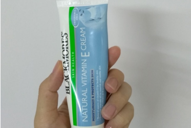 补水保湿护肤怎么选?这两款看一下? 补水保湿护肤怎么选?这两款看一下?