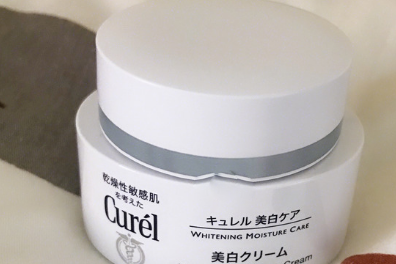 珂润美白保湿面霜好用吗?敏感肌适合吗? 珂润美白保湿面霜好用吗?敏感肌适合吗?