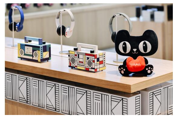 OPPO天猫新零售体验店落户广州，探索新的零售模式-3