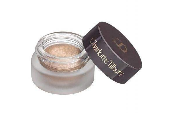 charlotte tilbury是什么牌子?Charlotte tilbury蜜粉饼使用如何 charlotte tilbury是什么牌子?Charlotte tilbury蜜粉饼使用如何