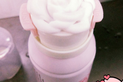圣雪兰玫瑰花3d洁面泡沫保湿性好吗?情节强度怎么样? 圣雪兰玫瑰花3d洁面泡沫保湿性好吗?情节强度怎么样?