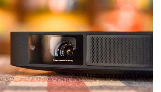 极米z6x微型投影机怎么样？性价比高吗？