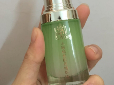 百雀羚肌底精华液保湿效果好吗?干皮使用感好吗? 百雀羚肌底精华液保湿效果好吗?干皮使用感好吗?