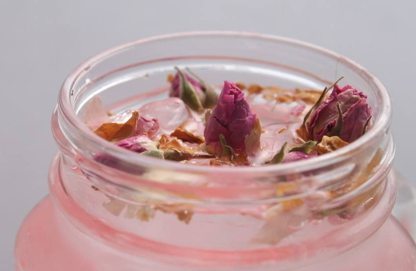 玫瑰花茶和什么搭配好？玫瑰花茶的功效与作用？