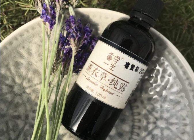 恩希雅护肤好用吗?恩希雅薰衣草纯露油皮可以用吗? 恩希雅护肤好用吗?恩希雅薰衣草纯露油皮可以用吗?