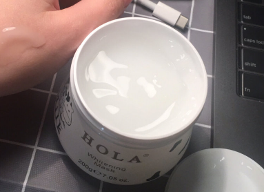 赫拉牛奶睡眠面膜补水效果好吗？吸收快吗？