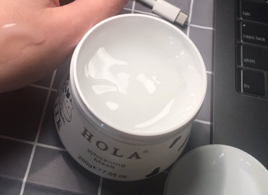 赫拉牛奶睡眠面膜使用感如何?补水效果强吗? 赫拉牛奶睡眠面膜使用感如何?补水效果强吗?