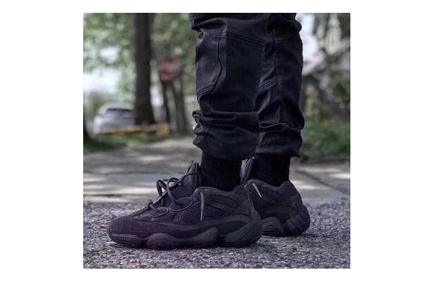 yeezy500哪个颜色好看?yeezy500舒服吗? yeezy500哪个颜色好看?yeezy500舒服吗?