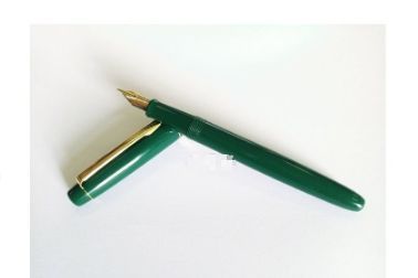 百乐钢笔可以使用墨囊吗？书写顺畅吗？-1
