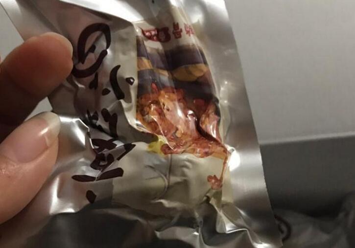 百草味鸭肉大礼包开箱 分享试吃体验