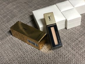 你只知道ysl超模粉底液吗？羽毛墨水粉底液更值得一试
