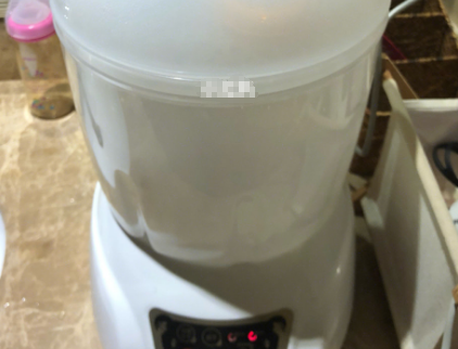 小白熊奶瓶消毒器有烘干功能? 小白熊奶瓶消毒器有烘干功能?