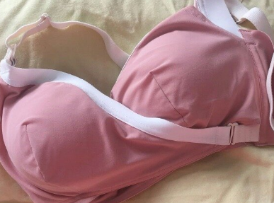 幻曦的哺乳内衣好吗？粘防溢乳垫方便吗？