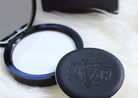 kat von d粉饼好用吗？夏天用可以吗？
