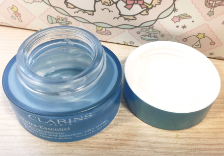 娇韵诗恒润奇肌保湿乳霜价格?上脸会搓泥吗? 娇韵诗恒润奇肌保湿乳霜价格?上脸会搓泥吗?