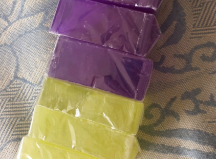 阿芙的精油皂好用吗?适合什么肤质? 阿芙的精油皂好用吗?适合什么肤质?