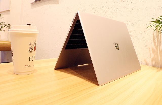 值不值1万元?全面屏、革新者!华为Matebook X Pro笔记本测评 值不值1万元?全面屏、革新者!华为Matebook X Pro笔记本测评