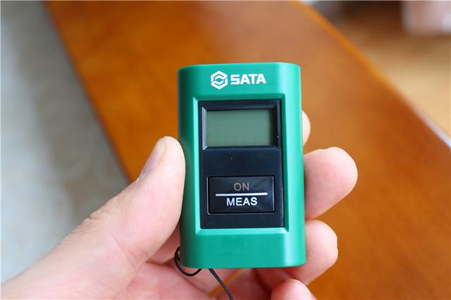 世达SATA迷你激光测距仪量VS钢卷尺,结果大大出乎意料 世达SATA迷你激光测距仪量VS钢卷尺,结果大大出乎意料