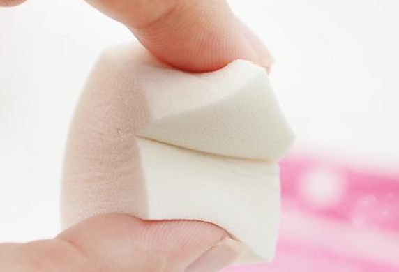 想要妆面无暇？粉扑使用小技巧不可少