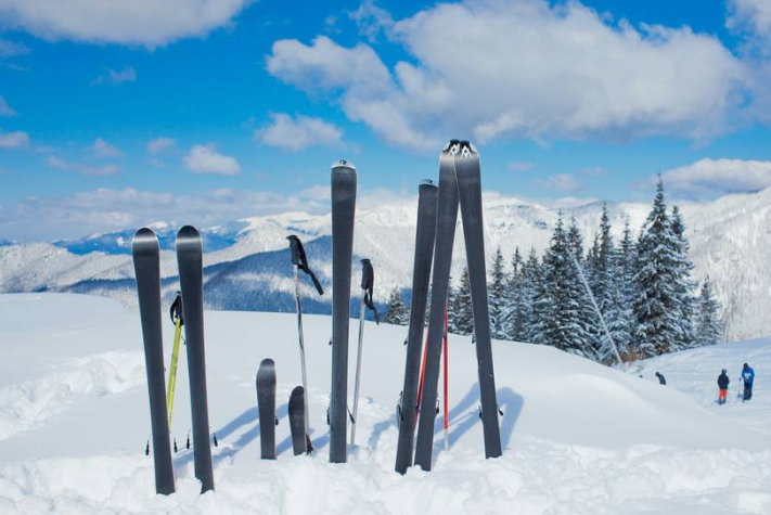 冬季滑雪好助手 滑雪杖你值得拥有 冬季滑雪好助手 滑雪杖你值得拥有