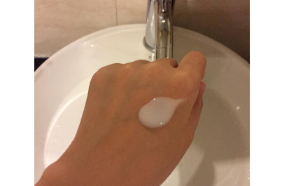 卸妆乳怎样用?卸妆乳、卸妆水与卸妆油的区别 卸妆乳怎样用?卸妆乳、卸妆水与卸妆油的区别
