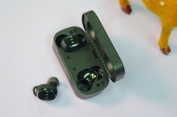NANK南卡N2和FIIL T1谁更好，蓝牙耳机测评对比