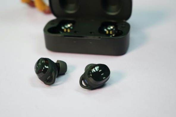 NANK南卡N2和FIIL T1谁更好，蓝牙耳机测评对比