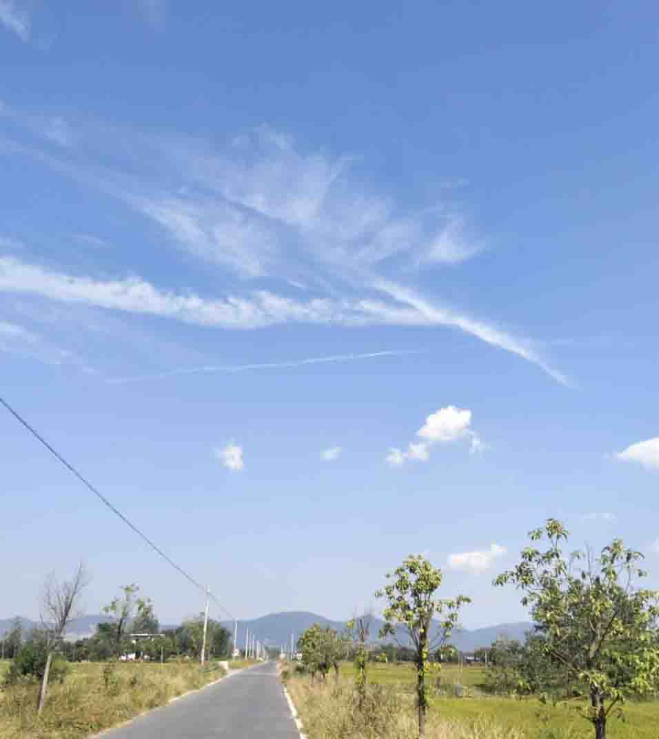 必打卡体验的天空，抬头看看会有不一样的风景