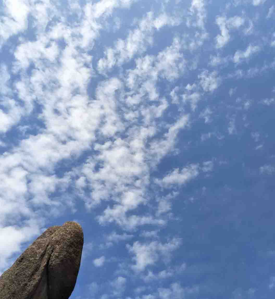 必打卡体验的天空，抬头看看会有不一样的风景