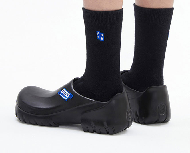 ADER ERROR x Birkenstock 联名系列,已于5月21号开售 ADER ERROR x Birkenstock 联名系列,已于5月21号开售